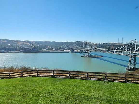 2nd image of 1201 Glen Cove Parkway #916