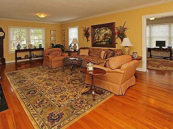 2nd image of 2714 W Terrace Dr