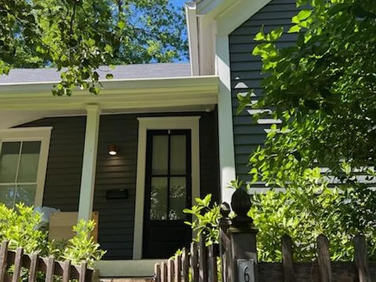 630 Woodward Ave SE — Photo 1