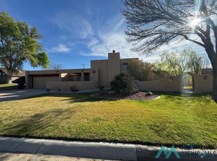 1710 Loretta Ln, Carlsbad, NM 88220