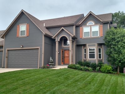 19700 W 96th Ter, Lenexa, KS, 66220