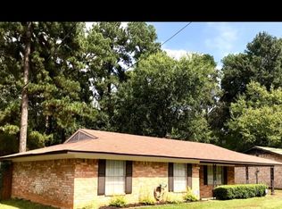1115 Rolling Hills Dr, Longview, TX 75604