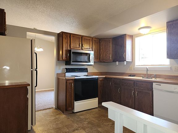 3rd image of 6672 Fredrick Dr