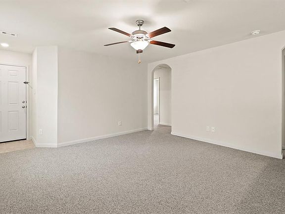 5th image of 27104 Leonardo Dr
