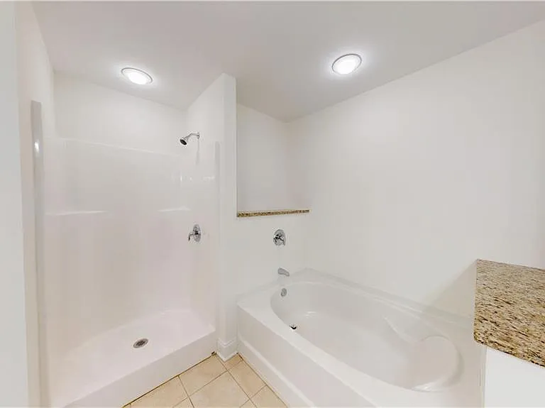 3249 Brockenhurst Dr — Photo 21