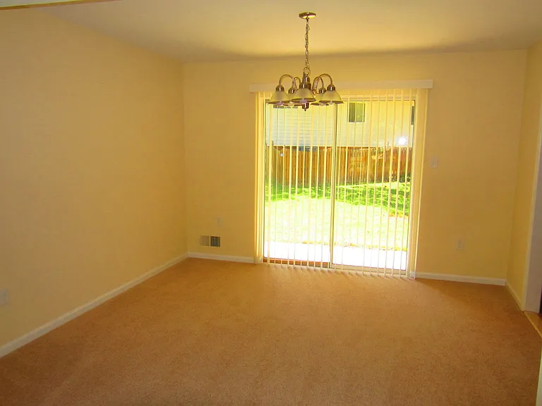 4898 Wheatstone Dr — Photo 4