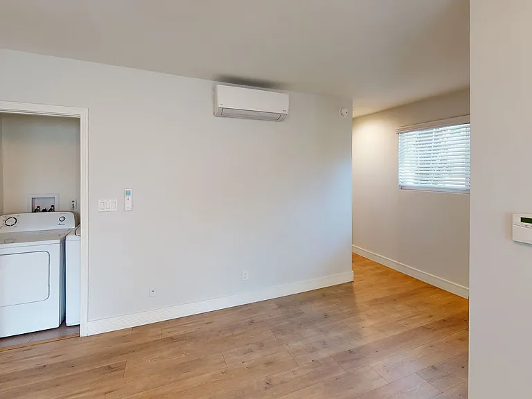 Gorgeous 2 Story Townhome...Great Location! CALL NOW! — Photo 17