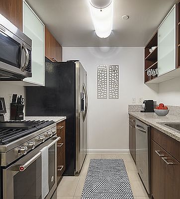 1st image of 535 W 23rd St APT N8d