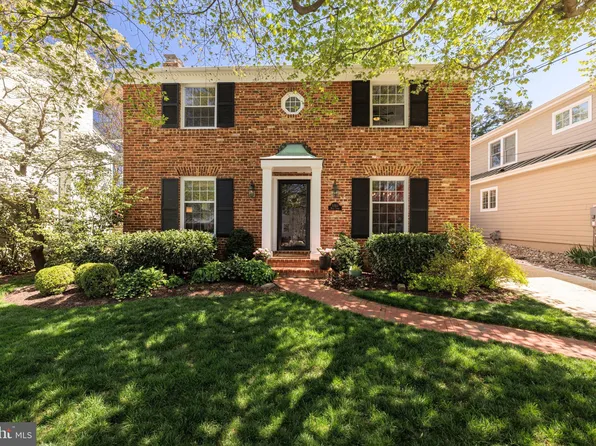 3303 Holly St, Alexandria, VA 22305