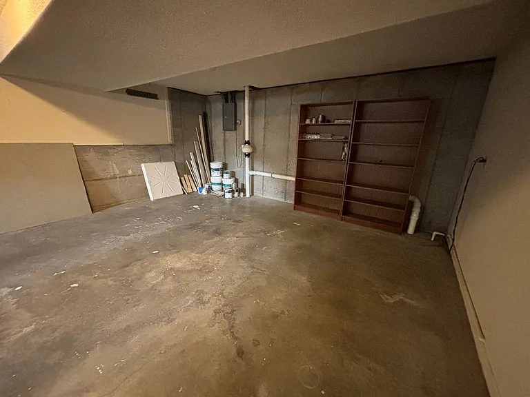 3423 Woods Dr — Photo 18