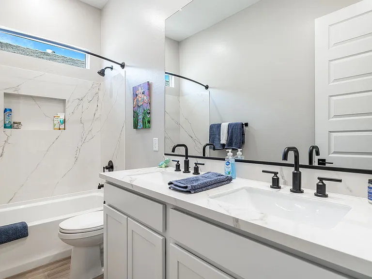 1725 E Questa Dr — Photo 36