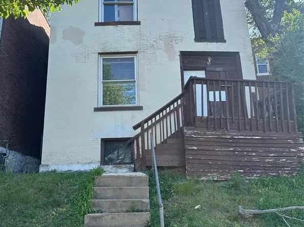 2145 Stansbury St, Saint Louis, MO 63118