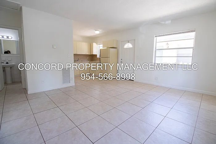 2 bed, 1.0 bath, $1,850 — Photo 2