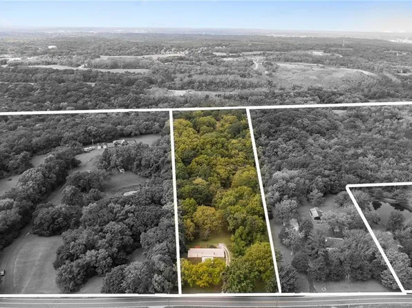 3122 S Owens School Rd, Independence, MO 64057