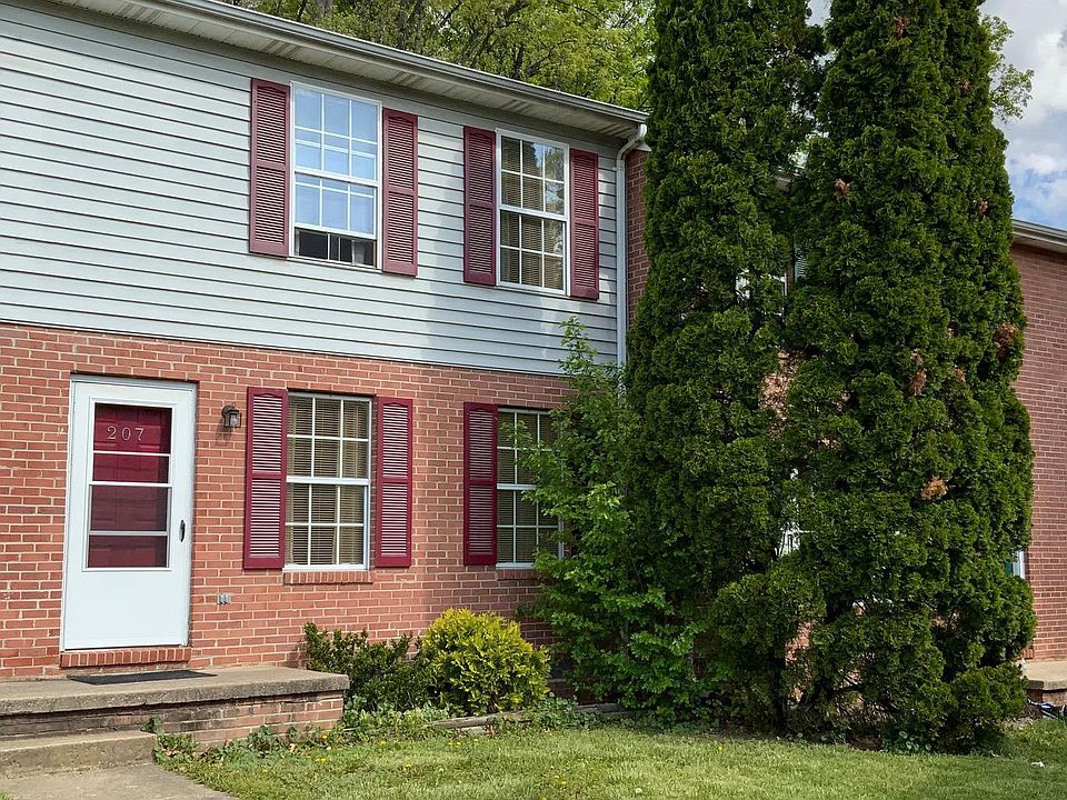1st image of 207 Buckingham Dr