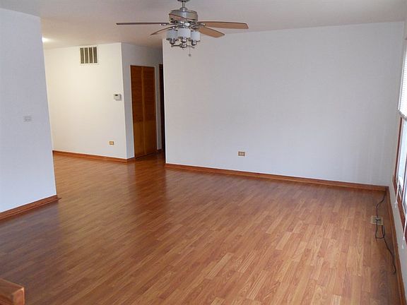 3rd image of 1055 Brunswick Hbr