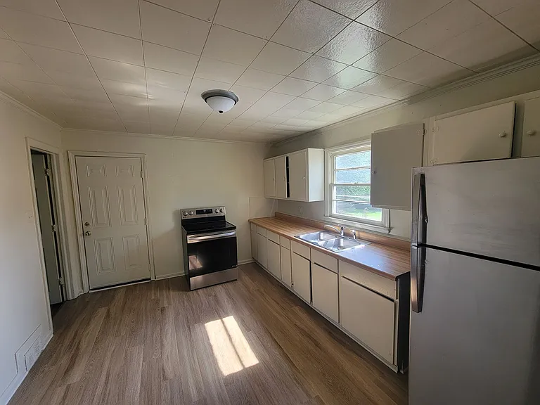 4101 Peterson Ave — Photo 7