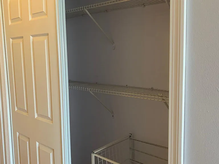 9 Hawthorne Pl #8 — Photo 11