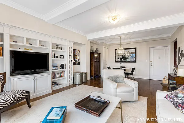 Sold by Ann Weintraub, Ltd. | media 12