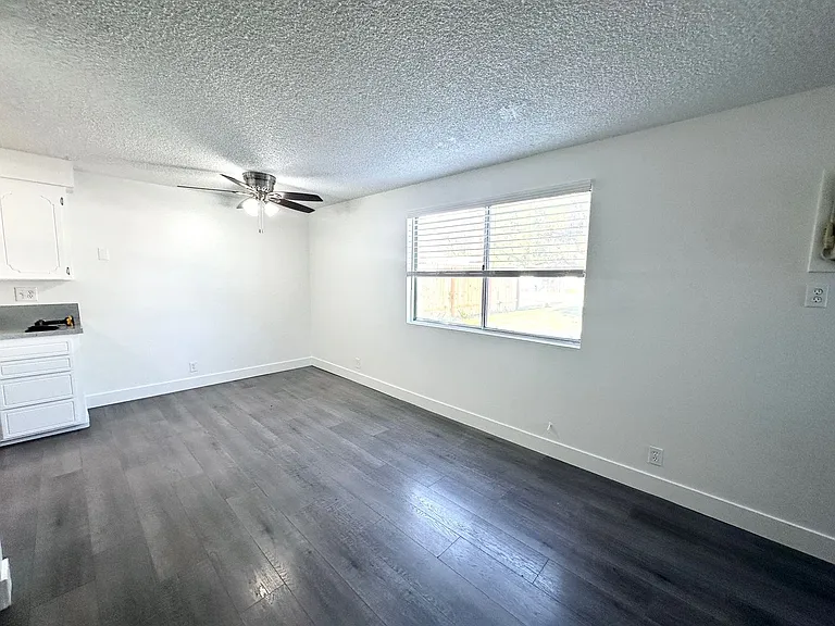 144 Smith Ave #11 — Photo 6