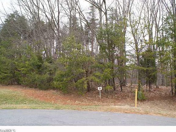 2nd image of 2508 Hillsdale Frst