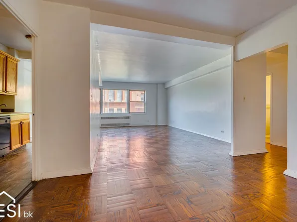 34 Plaza St E APT 208, Brooklyn, NY 11238
