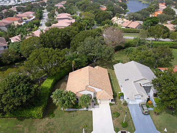 2nd image of 8911 Boatswain Drive