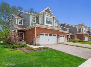 4247 Fiona Ln, Lisle, IL 60532