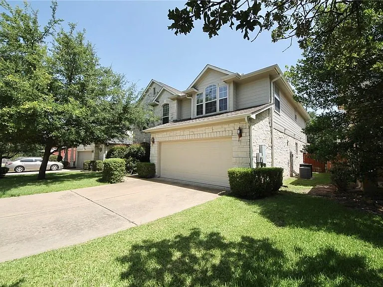 11109 Sandstone Trl — Photo 2