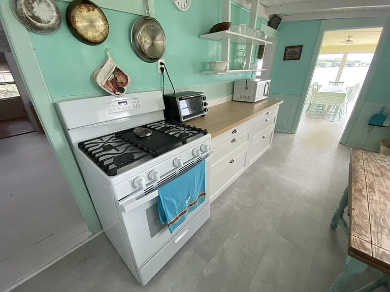 7 Sims Ln — Photo 3