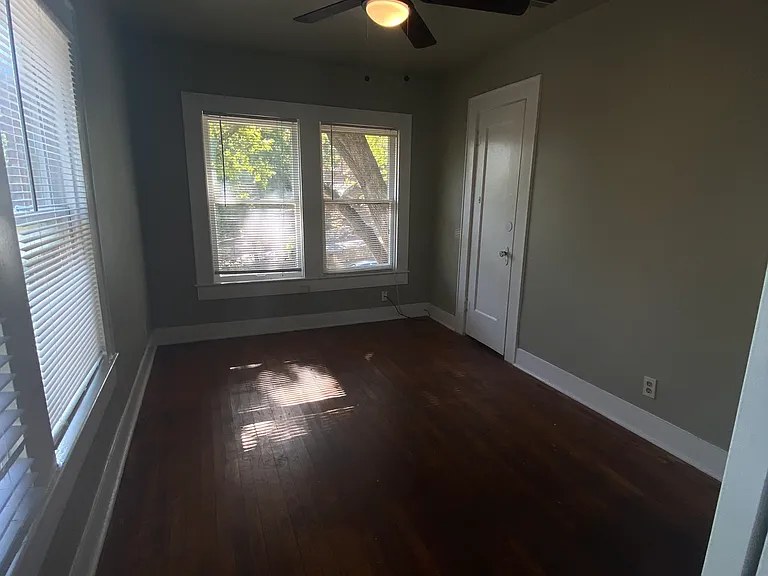 2714 Whitis Ave #A — Photo 21
