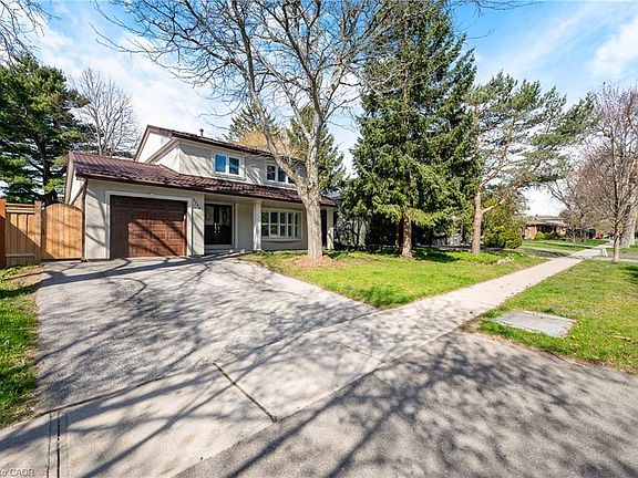 3rd image of 2344 Devon Rd