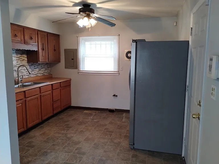 4404 Annapolis Ave — Photo 5
