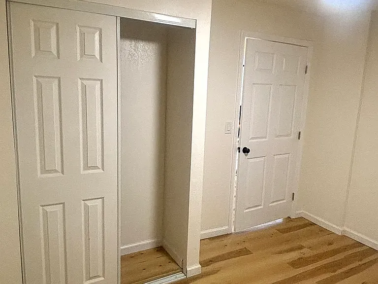 308 Richmond Ave #B — Photo 7
