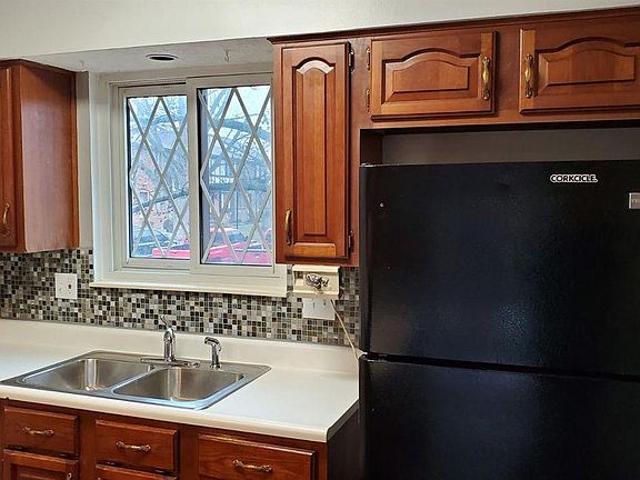 3rd image of 9516 Haddington Ct