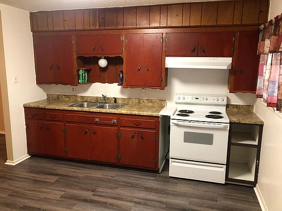 2nd image of 1209 Carla Dr