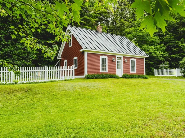 425 Nebraska Valley Road, Stowe, VT 05672