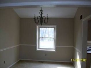 5667 Chestnut Hill Dr, Clarkston, MI