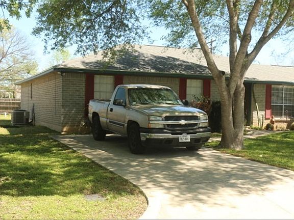 2nd image of 303 Parker Dr