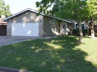 4407 Saffron Ln, Friendswood, TX 77546