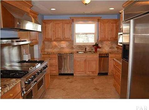 5th image of 115 Sabine Dr