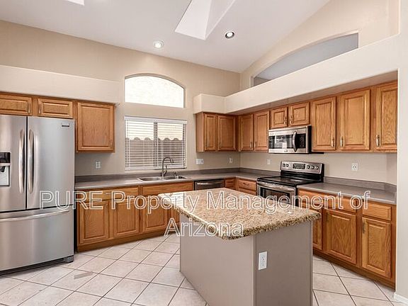4th image of 10652 W Coronado Rd