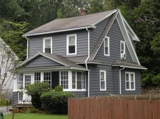 28 Romola Rd, Worcester, MA 01605