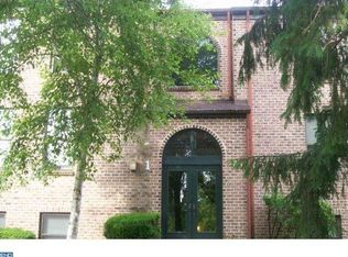 1F Olympic Dr, Reading, PA 19607