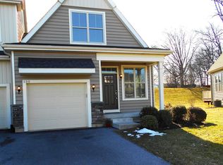130 Sparrow Ridge Ct, Kennett Square, PA 19348