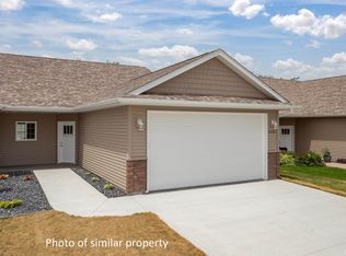 2408 13th St, Silvis, IL 61282