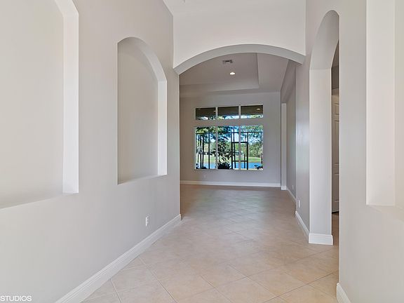 3rd image of 9404 Briarcliff Trace