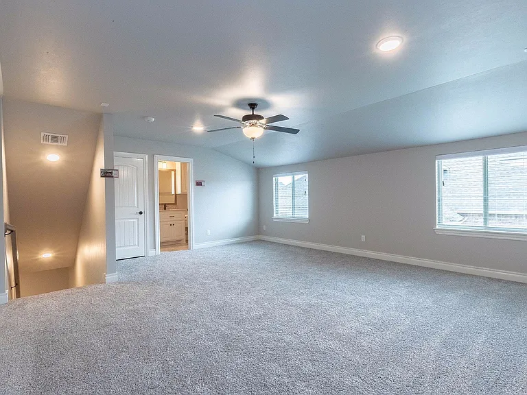 3117 Hunter Crest Dr — Photo 26