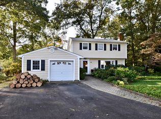317 Hilltop Rd, Toms River, NJ 08753
