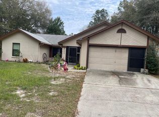 8111 N Golfview Dr, Citrus Springs, FL 34434